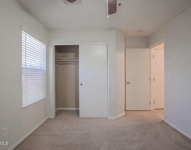 15614 N 34th Street - Photo Thumbnail 17