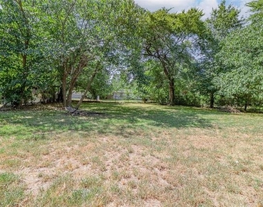 2622 W Johnson Street - Photo Thumbnail 10