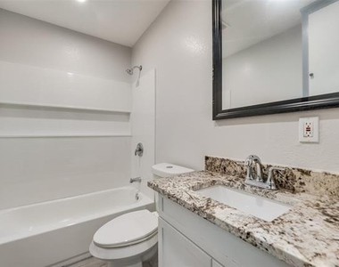2210 Manor Street - Photo Thumbnail 5