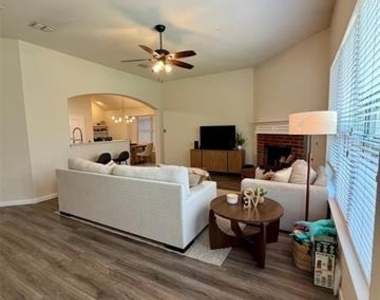 3017 Sweetleaf Drive - Photo Thumbnail 6