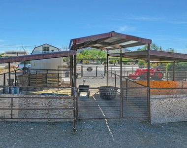 6914 E Highland Road - Photo Thumbnail 32