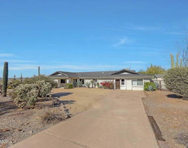 6914 E Highland Road - Photo Thumbnail 1