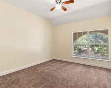 2522 Primrose Lane - Photo Thumbnail 21