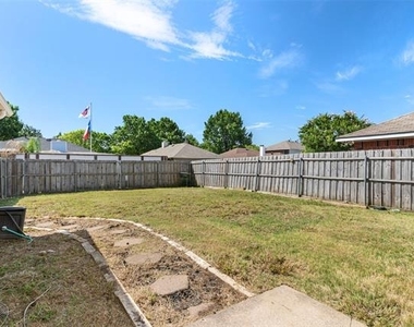 2522 Primrose Lane - Photo Thumbnail 31