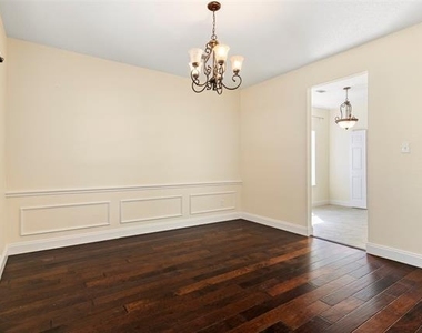 2522 Primrose Lane - Photo Thumbnail 13