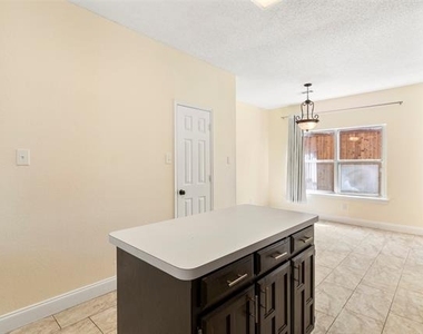 2522 Primrose Lane - Photo Thumbnail 9