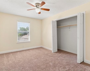 2522 Primrose Lane - Photo Thumbnail 24