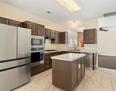 2522 Primrose Lane - Photo Thumbnail 11