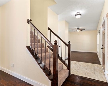 2522 Primrose Lane - Photo Thumbnail 3