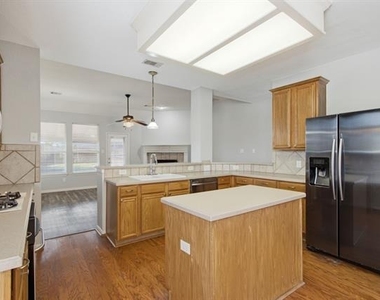 6208 Stewart Boulevard - Photo Thumbnail 4