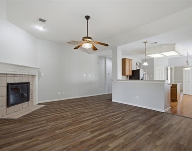6208 Stewart Boulevard - Photo Thumbnail 11