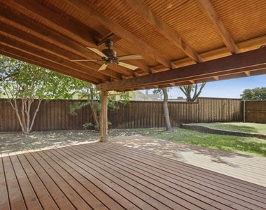 6208 Stewart Boulevard - Photo Thumbnail 16
