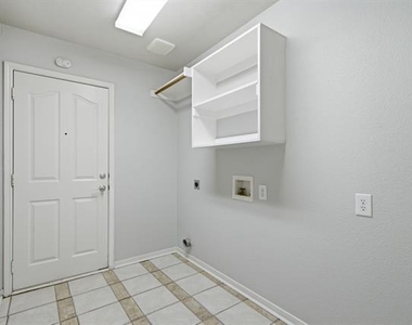 6208 Stewart Boulevard - Photo Thumbnail 24