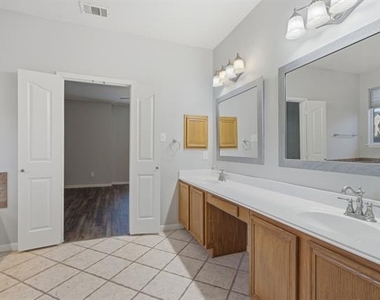 6208 Stewart Boulevard - Photo Thumbnail 22