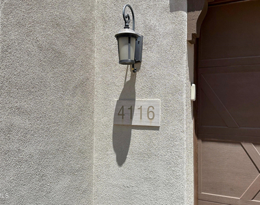 4116 S Greythorne Way - Photo Thumbnail 3