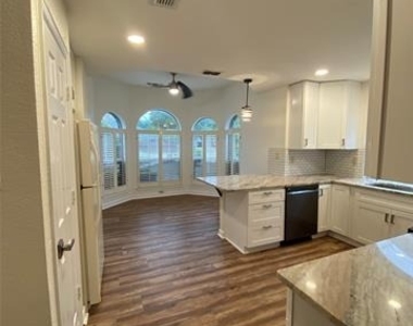 4644 Booth Drive - Photo Thumbnail 17