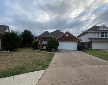 4644 Booth Drive - Photo Thumbnail 1