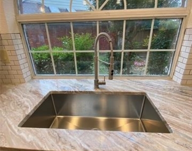 4644 Booth Drive - Photo Thumbnail 14