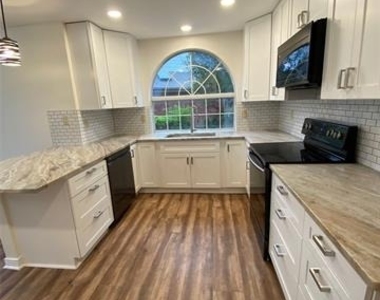 4644 Booth Drive - Photo Thumbnail 13