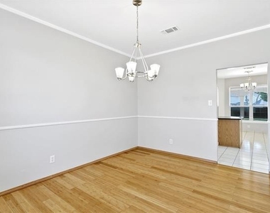 3803 Farmington Drive - Photo Thumbnail 21