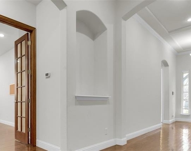 1011 Prairie Ridge Lane - Photo Thumbnail 18