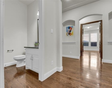 1011 Prairie Ridge Lane - Photo Thumbnail 23