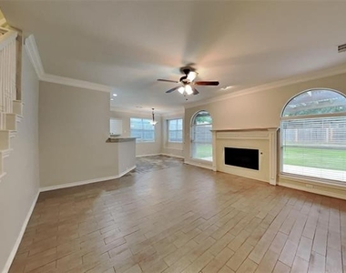805 Sierra Lane - Photo Thumbnail 1