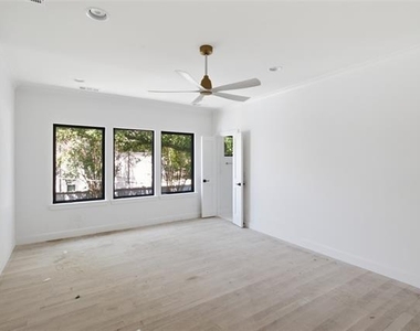 4328 Glenwick Lane - Photo Thumbnail 8