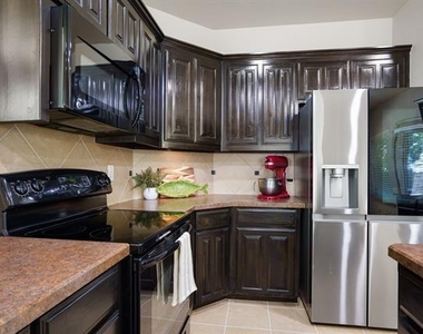 11004 Hawks Landing Road - Photo Thumbnail 13