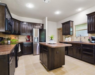 11004 Hawks Landing Road - Photo Thumbnail 10
