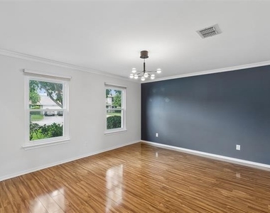 2824 High Pointe Boulevard - Photo Thumbnail 11