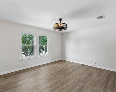 2824 High Pointe Boulevard - Photo Thumbnail 21