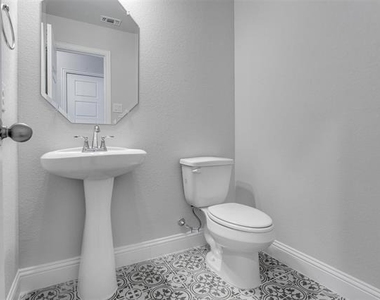 1021 Catskill Court - Photo Thumbnail 21