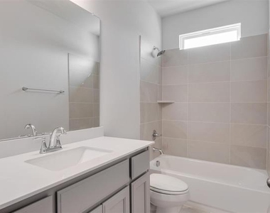 1021 Catskill Court - Photo Thumbnail 16
