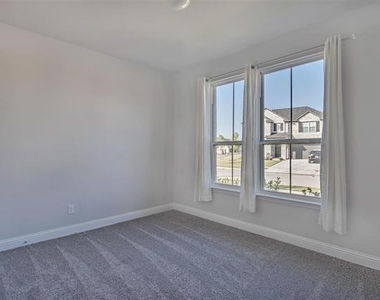 1021 Catskill Court - Photo Thumbnail 14