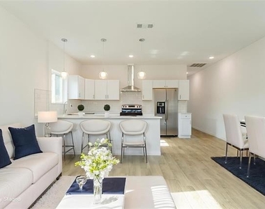4709 Lee Street - Photo Thumbnail 1
