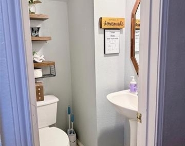 3234 Creek Meadow Lane - Photo Thumbnail 13