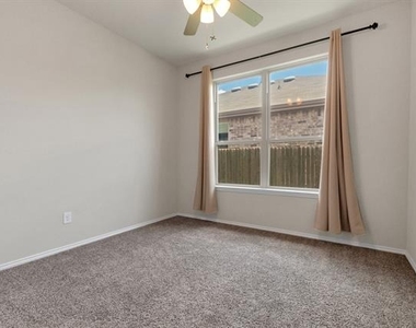 3140 Blacksmith Lane - Photo Thumbnail 4