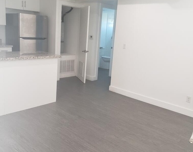 622 N 9th Avenue - Photo Thumbnail 3