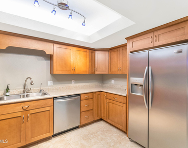 7830 E Camelback Road - Photo Thumbnail 8
