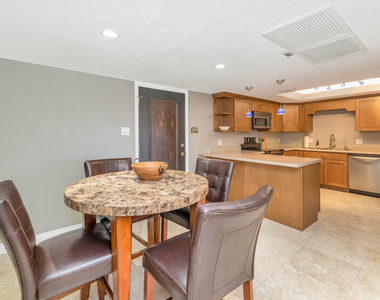 7830 E Camelback Road - Photo Thumbnail 7