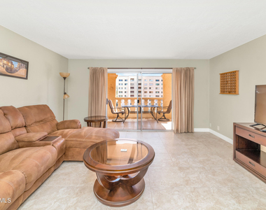 7830 E Camelback Road - Photo Thumbnail 17