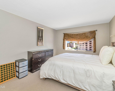 7830 E Camelback Road - Photo Thumbnail 12