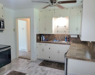 503 W Nash Street - Photo Thumbnail 7
