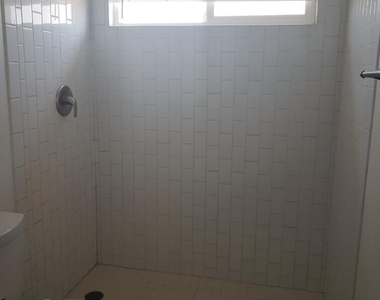 622 N 9th Avenue - Photo Thumbnail 6
