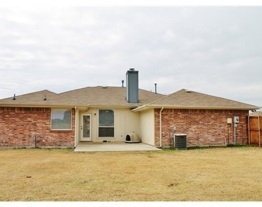 629 Rothschild Lane - Photo Thumbnail 23