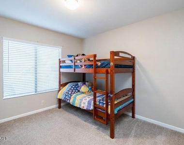 8826 W Diana Avenue - Photo Thumbnail 11