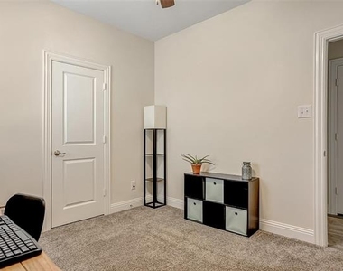 7205 Windy Meadow Drive - Photo Thumbnail 25