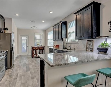 7205 Windy Meadow Drive - Photo Thumbnail 13