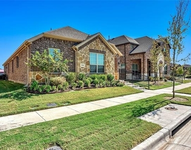 7205 Windy Meadow Drive - Photo Thumbnail 32